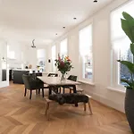 Vondelpark Luxury Apartments